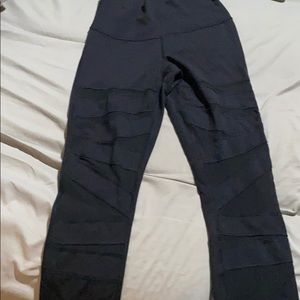 Lululemon high times tech mesh 7/8 sz 4